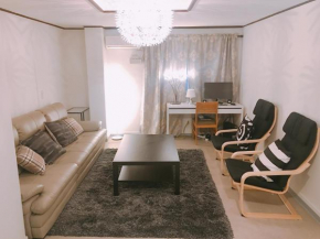  Lux Guesthouse  Сеул